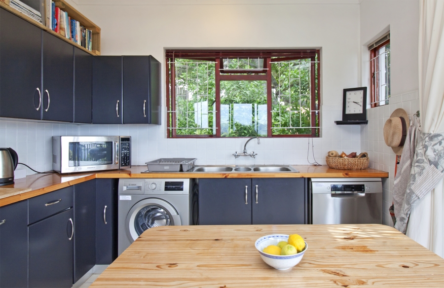 To Let 3 Bedroom Property for Rent in Kommetjie Western Cape